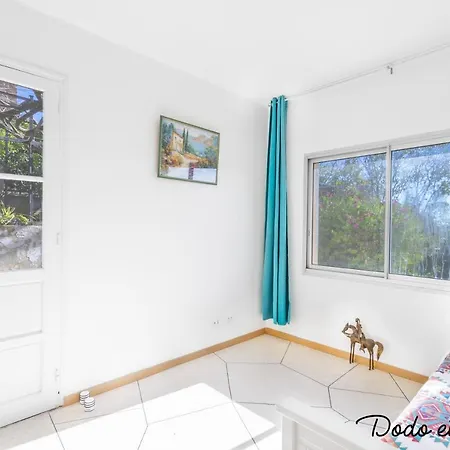 Вилла Breathtaking View 4 Bedroom House With Pool - Dodo Et Tartine Йер